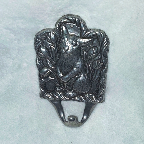 Metal Bunny Rabbit Wall Hook - Picture 1 of 6